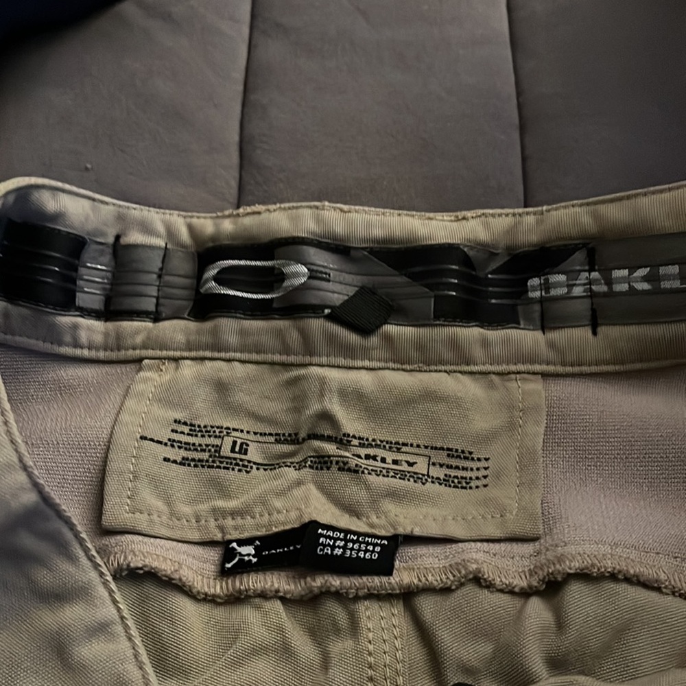 Oakley Riding Shorts - Picture 5 of 8